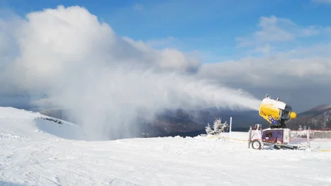 Náhledový obrázek - Naděje pro lyžařská střediska. Španělští vědci testují technologii, která má výrazně zefektivnit a zlevnit zasněžování