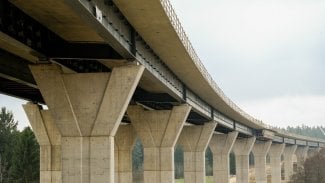 Náhledový obrázek - Ministerstvo slibuje, že jihočeská dálnice D3 by měla být hotová příští rok. Nenechte se zmást, na celou D3 si ještě hodně dlouho počkáme