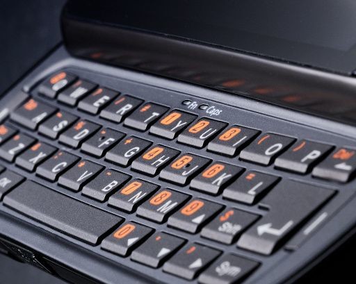 Acer Tempo M900