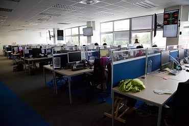 Call centrum zaměřené na služby pro automobily.