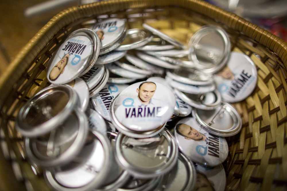 Fenomén Láďa Hruška: Jak vypadají jeho autogramiády v regionech?