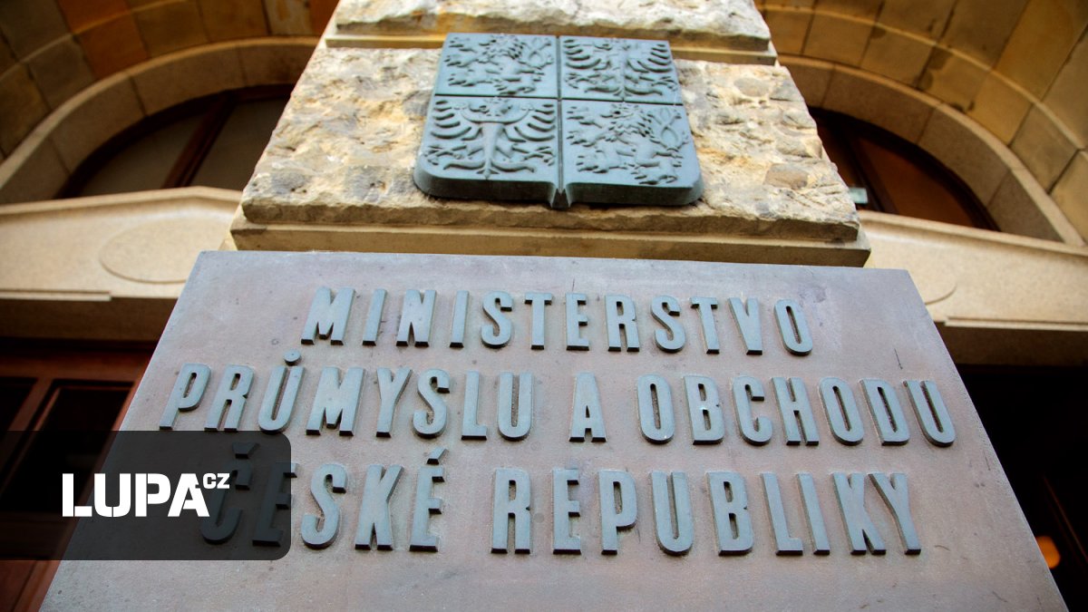 Ministerstvu průmyslu se podařilo postavit tým odborníků na AI, prý je zvládne zaplatit