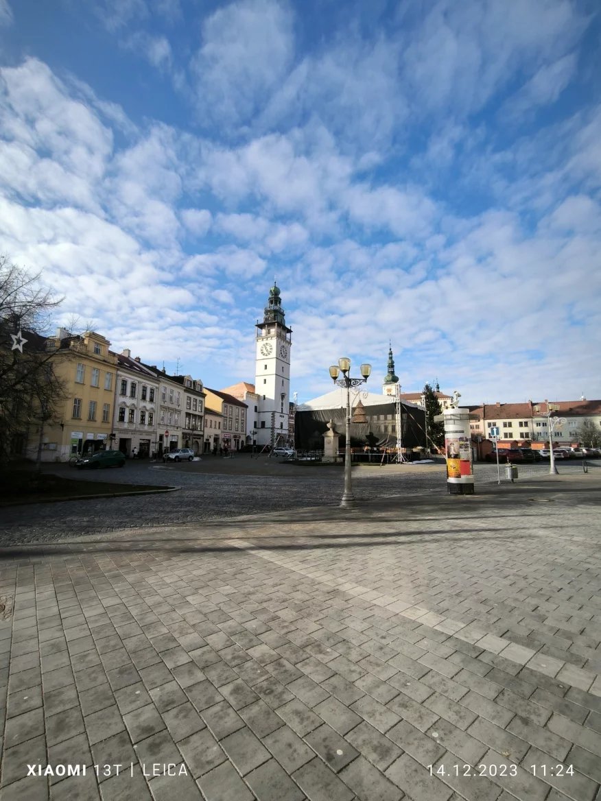 Ultraširokoúhlý fotoaparát (Leica Authentic)