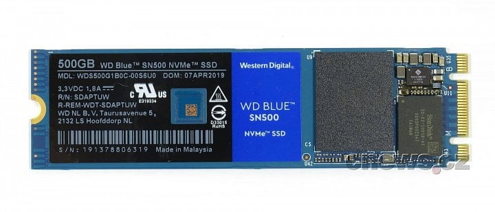 WD Blue SN500 500GB front