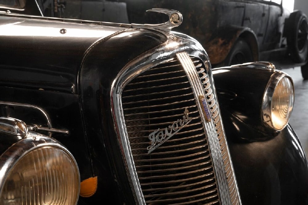 ASAP v této době zdobila chladiče svých modelů elegantní „krasopisnou“ podobou typového názvu