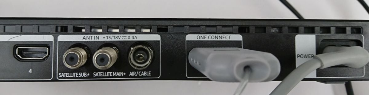 Samsung QLED - One Connect