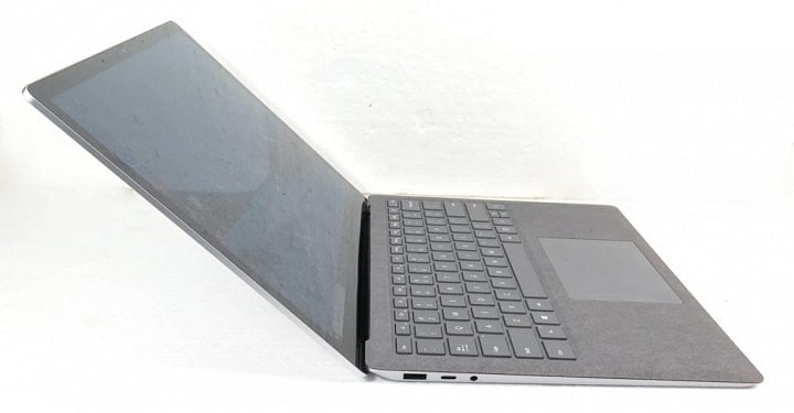 Microsoft Surface Laptop 3 recenze2