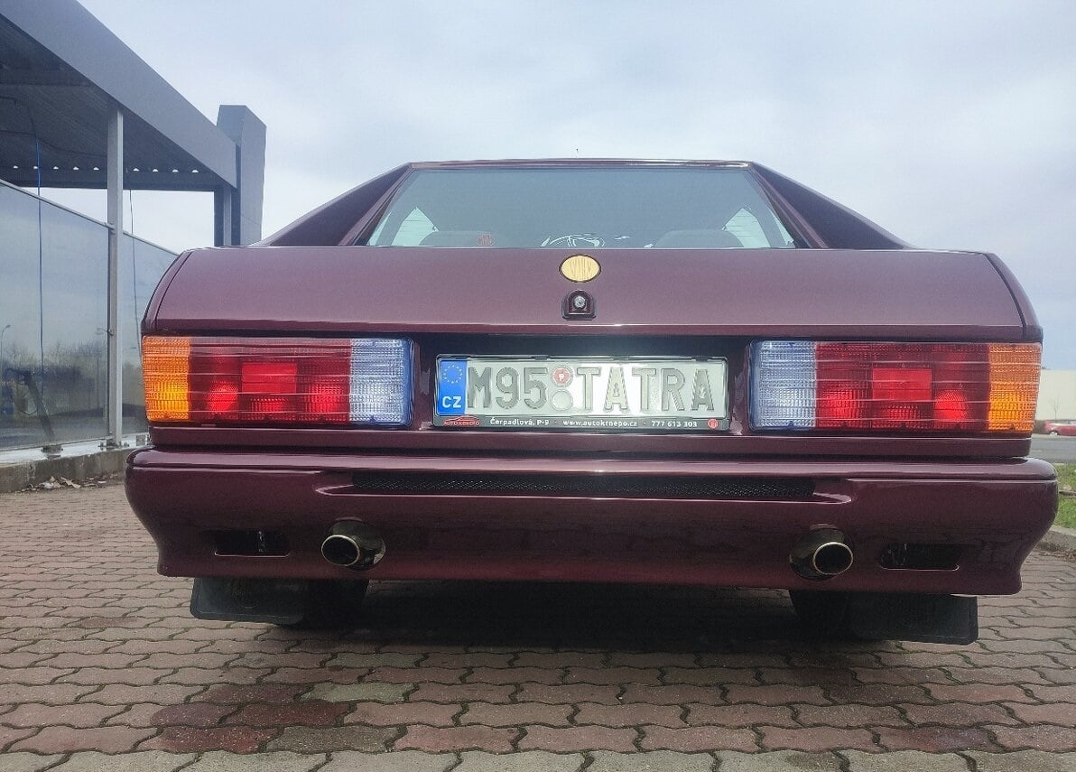 Tatra 613