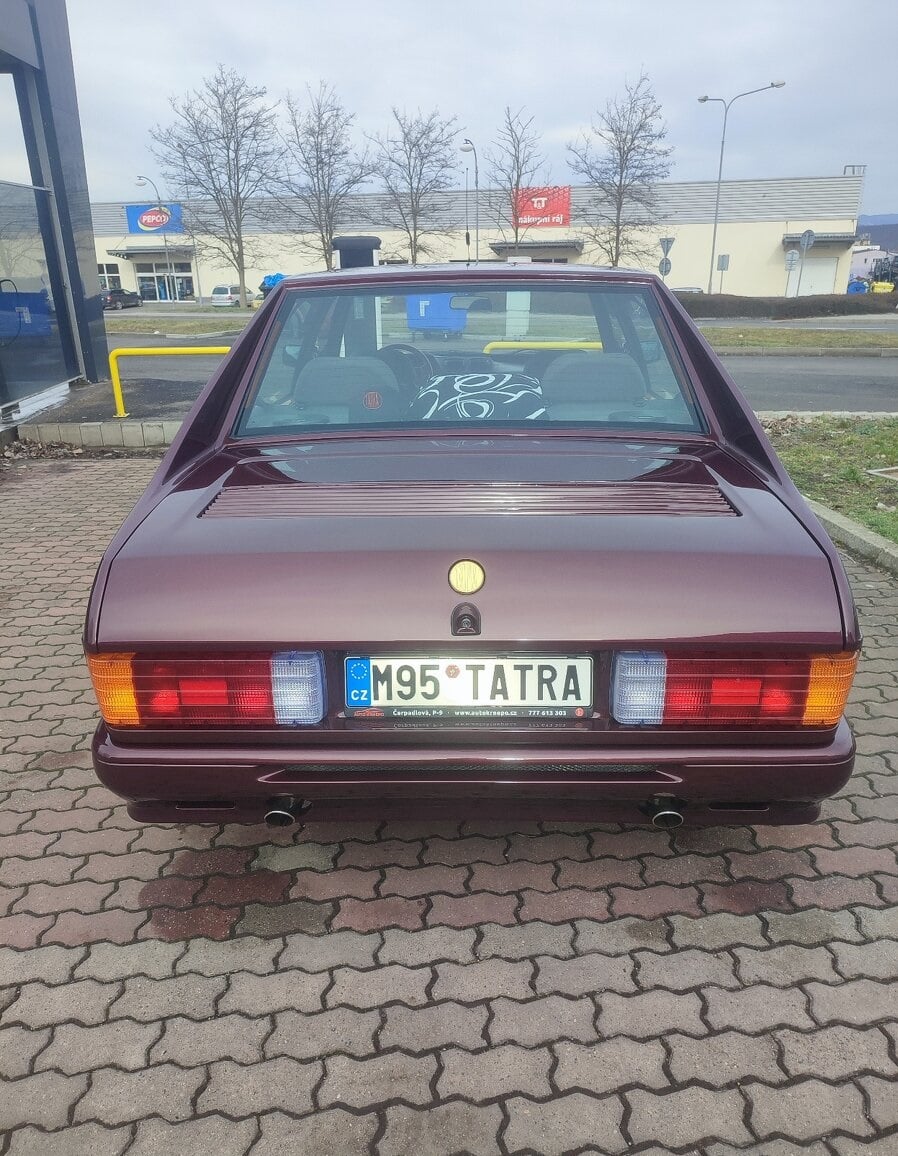 Tatra 613