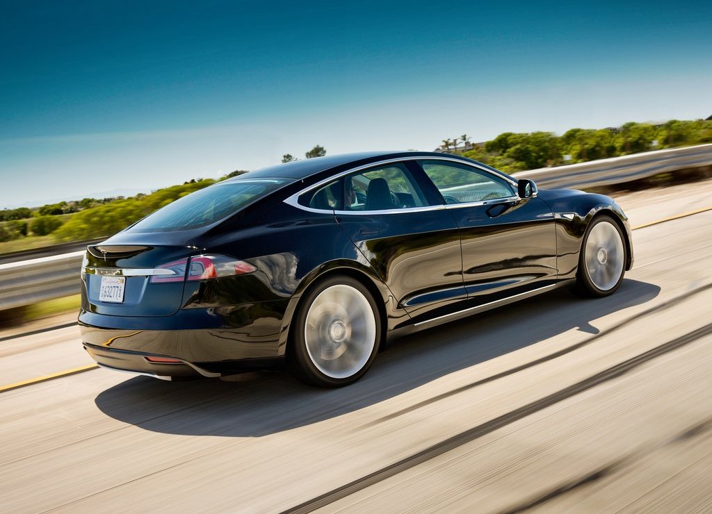 Tesla Model S (2013)
