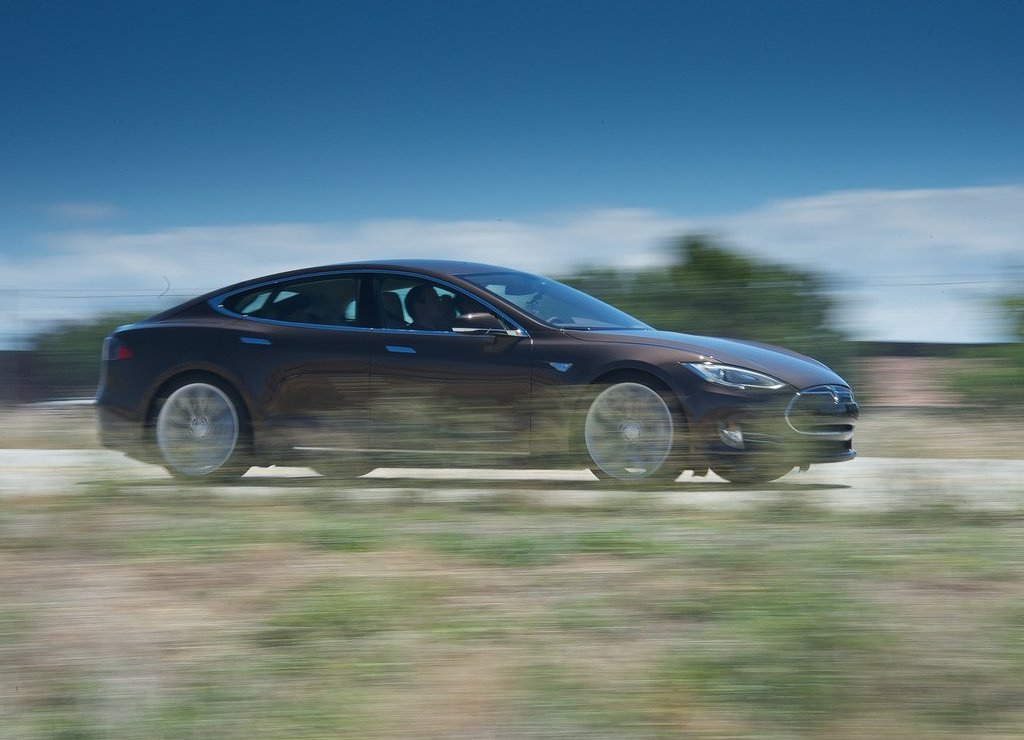 Tesla Model S (2013)