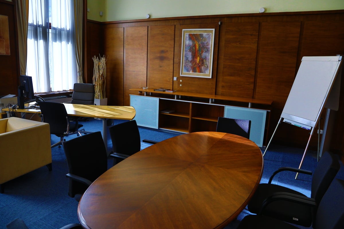 Kancelář člena představenstva.