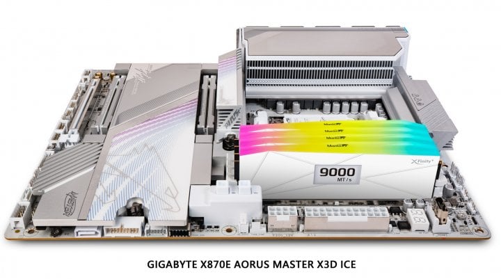 Moduly V-Color XFinity+ na desce Gigabyte X870E Aorus Master X3D ICE