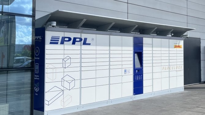 Nepostradatelný pomocník, který ale mnohdy kazí veřejný prostor. Obliba výdejních boxů stoupá, pětině Čechů jejich vzhled vadí