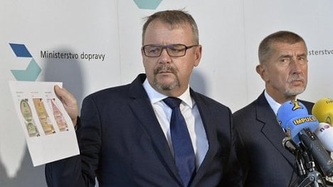 Náhledový obrázek - ČSSD se chce zbavit Ťoka. Kvůli svým kšeftům, tvrdí Babiš