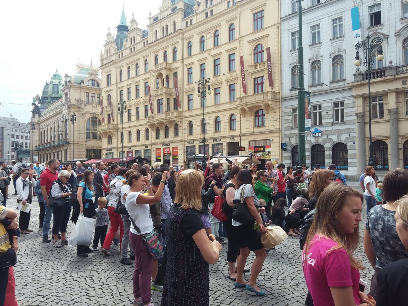 Roadshow televize Harmonie po pražských obchodních centrech