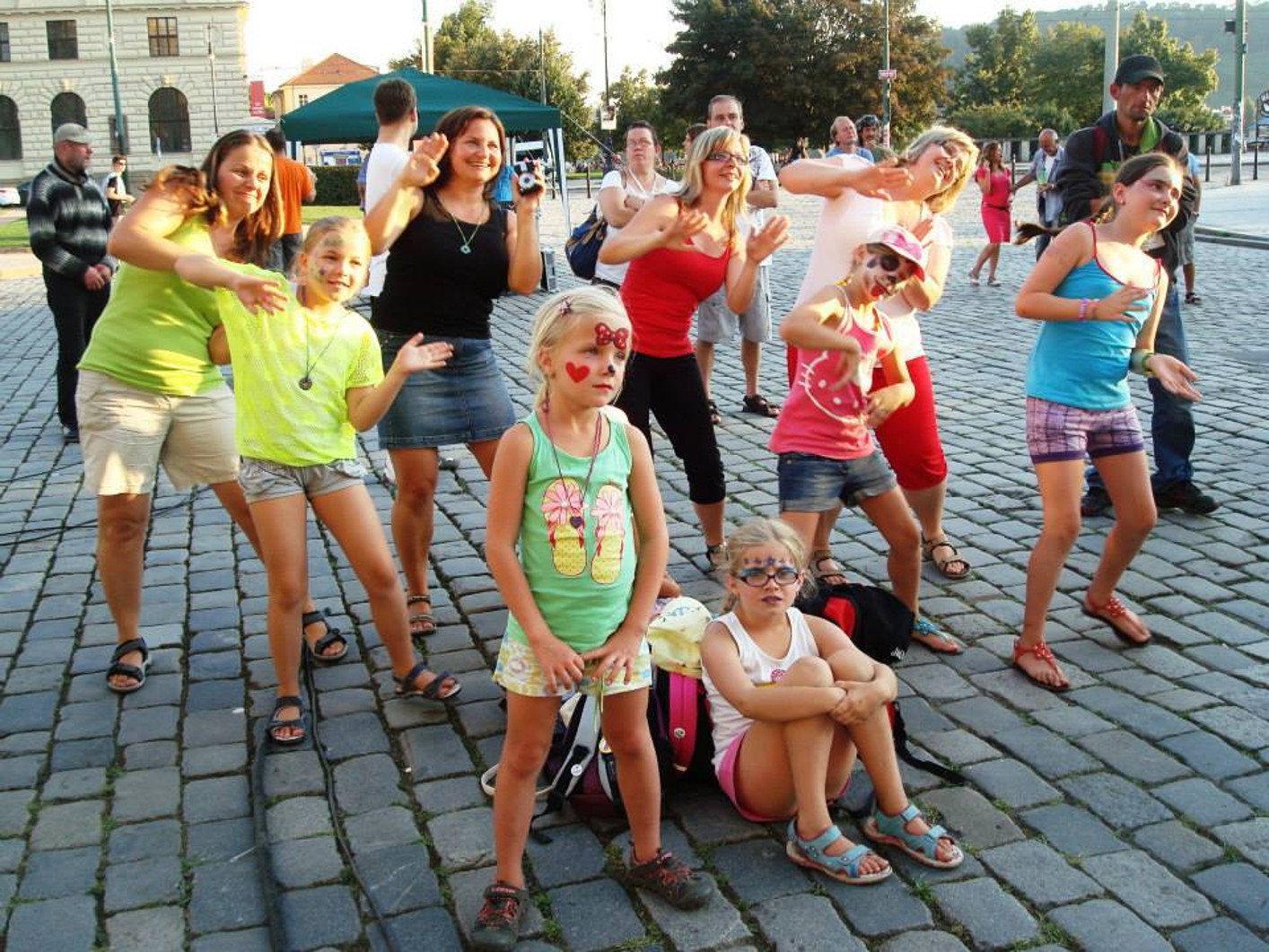 Roadshow televize Harmonie po pražských obchodních centrech