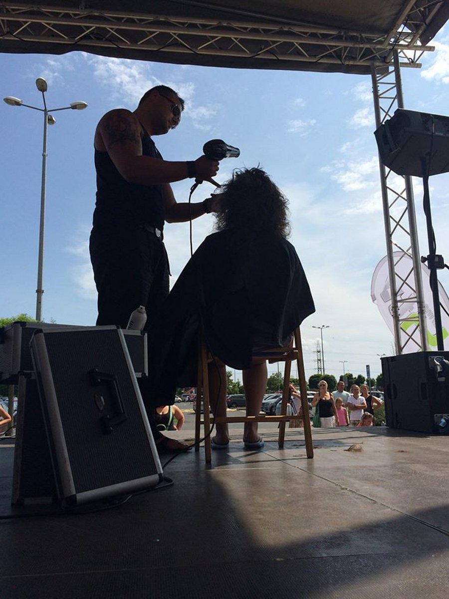 Roadshow televize Harmonie po pražských obchodních centrech