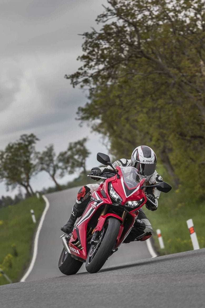 2019-10-aDMB2019_HondaCBR650R-5228.jpg