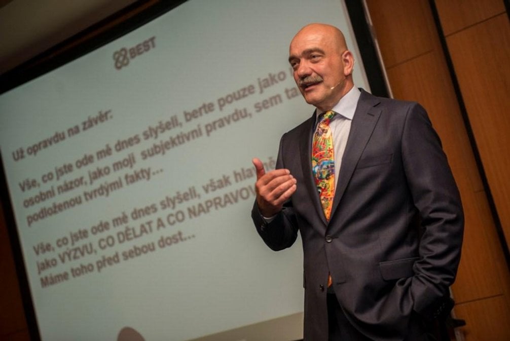 2014-12-konference-ivo-tomana-a-vydavatelstvc3ad-mladc3a1-fronta