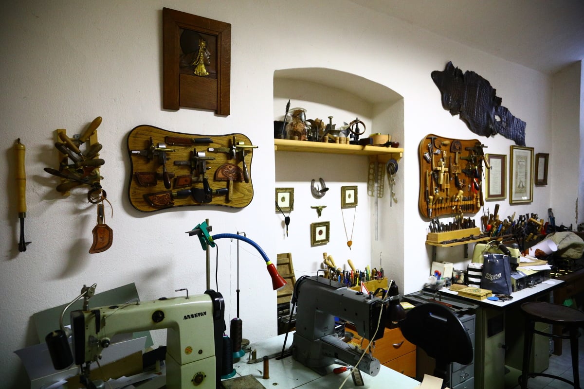 Ateliér pro práci s kůží Haki a jeho zakladatel Jan Hnátek