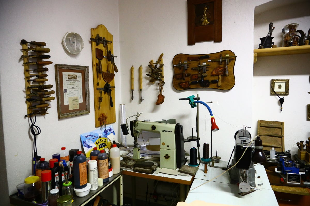 Ateliér pro práci s kůží Haki a jeho zakladatel Jan Hnátek