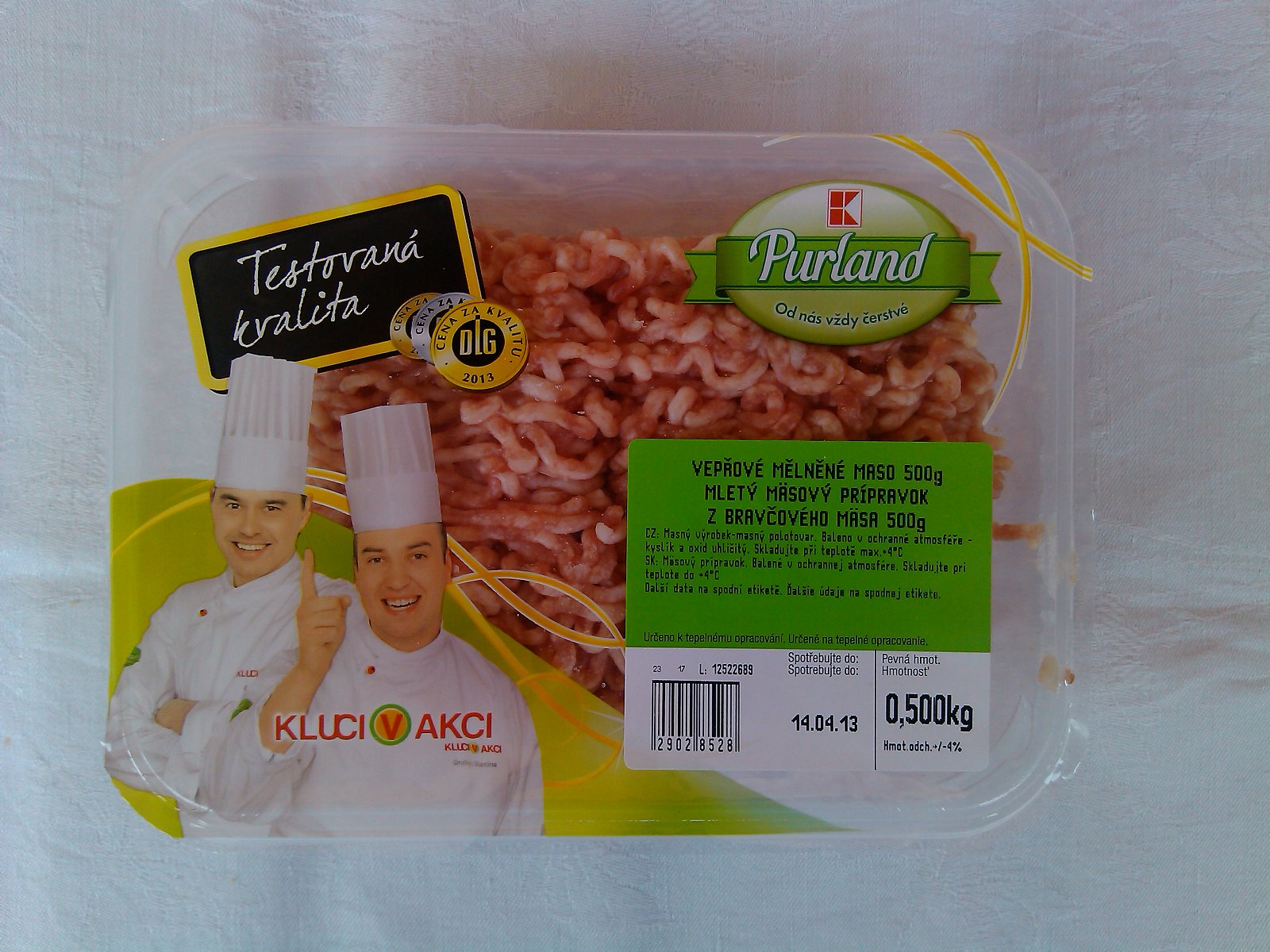 Vepřové mělněné maso, polotovar: 97 % masa, 0,5 kg za 59,90 Kč, 119,80 Kč/kg výrobku, obsahuje stabilizátor