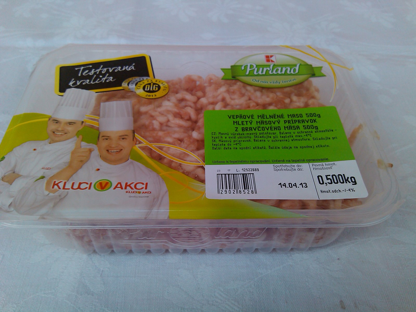 Vepřové mělněné maso, polotovar: 97 % masa, 0,5 kg za 59,90 Kč, 119,80 Kč/kg výrobku, obsahuje stabilizátor