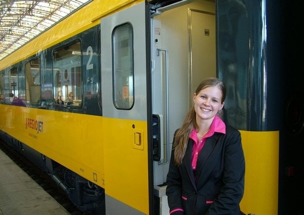 2009-11-z-havc3adc599ova-do-prahy-poprvc3a9-jely-soupravy-regioj