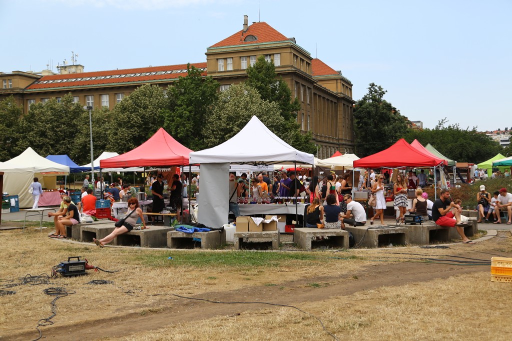 Farmářské tržiště Kulaťák