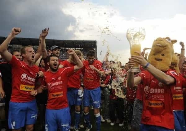 2019-04-fotbalovc3a1-plzec588-zc3adskala-mistrovskc3bd-titul-1.j