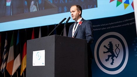 Kyberúřad opět dostane více peněz. Rád by ještě více, čelí tlaku na platy a zajištění činnosti