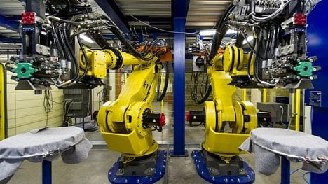 Náhledový obrázek - Studie: Roboti vezmou Čechům až desetinu pracovních míst