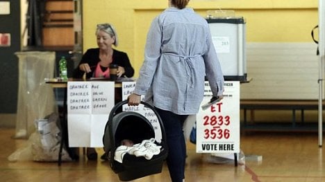 Náhledový obrázek - Průlom v Irsku. Voliči si odhlasovali zrušení zákazu potratů