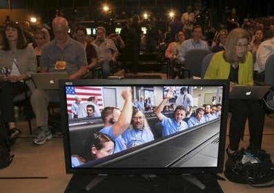 2014-08-na-mars-c3baspc49bc5a1nc49b-dosedlo-vozc3adtko-curiosity