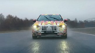 Náhledový obrázek - Kolik koní lze vydolovat ze sériového dvoulitru? Mercedes-AMG A 45 jich dostane přes 400