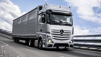 Náhledový obrázek - Mercedes-Benz v ČR po 18. jedničkou mezi nákladními automobily