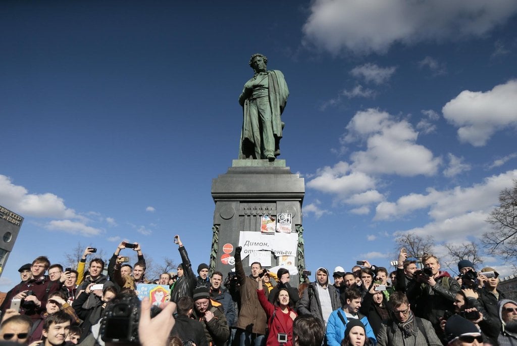 2017-12-protesty-proti-korupci-v-rusku-1.jpg