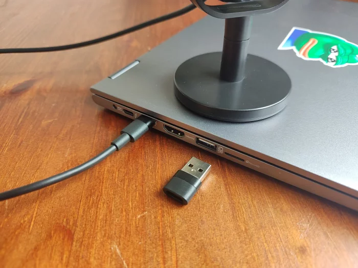 S pomocí USB-C kabelu není problém připojit mikrofon do notebooku nebo telefonu s OTG