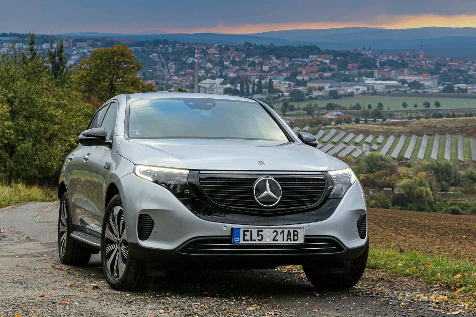 2019-10-Mercedes-Benz-EQC-400-4Matic-8-1.jpg