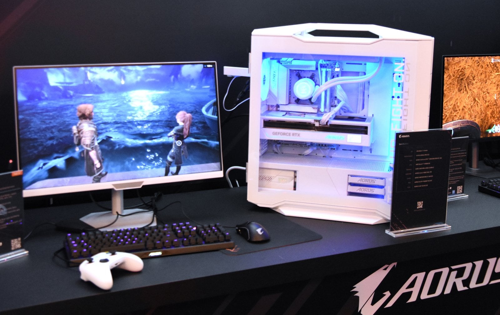 Aorus C601 Glass Ice