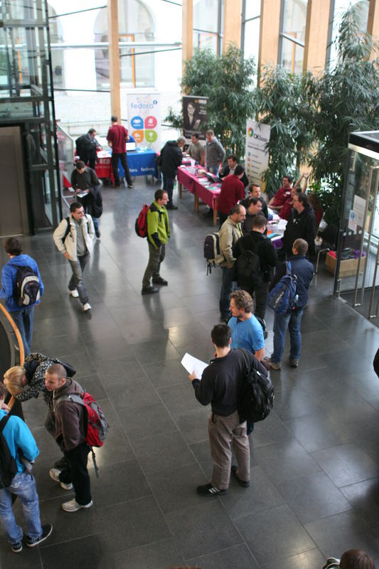 Mobilní systémy (LinuxAlt)