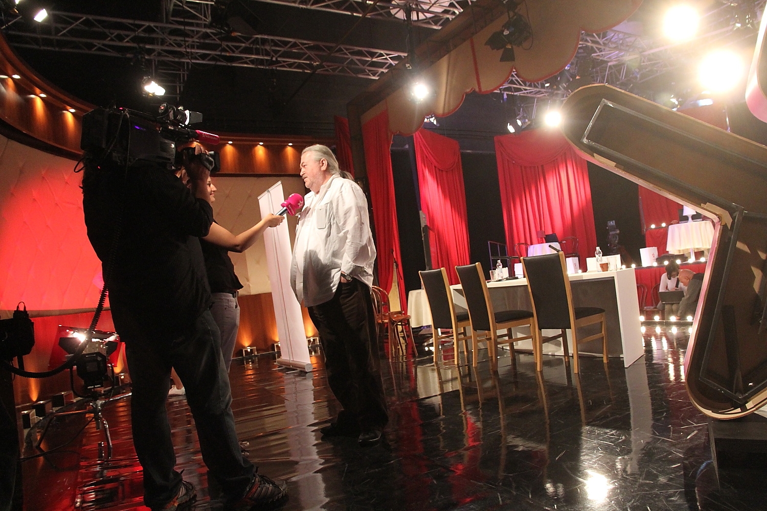 První tisková konference TV Barrandova s Jaromírem Soukupem