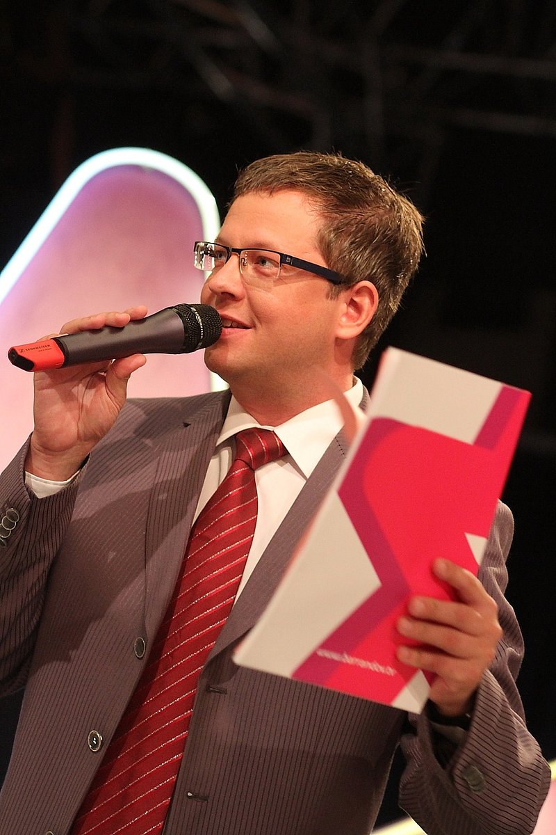 První tisková konference TV Barrandova s Jaromírem Soukupem