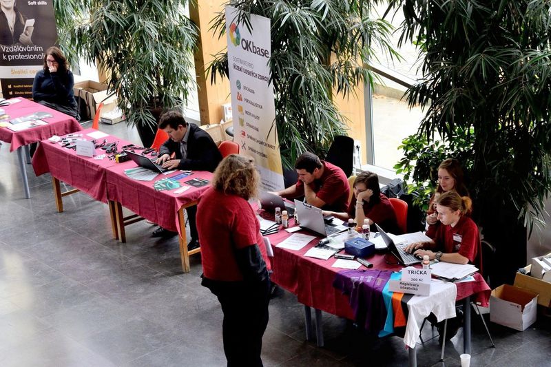 LinuxAlt 2013: 3D tisk, Vim, ovladače