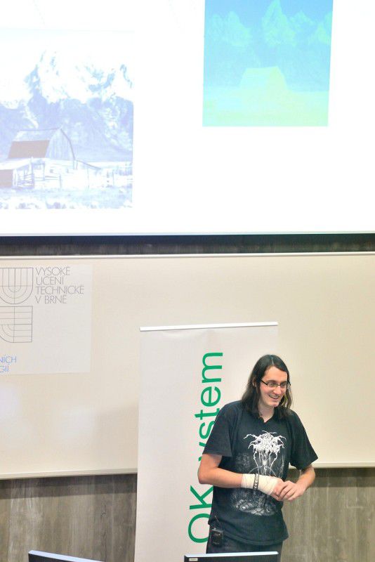 LinuxAlt 2013: 3D tisk, Vim, ovladače