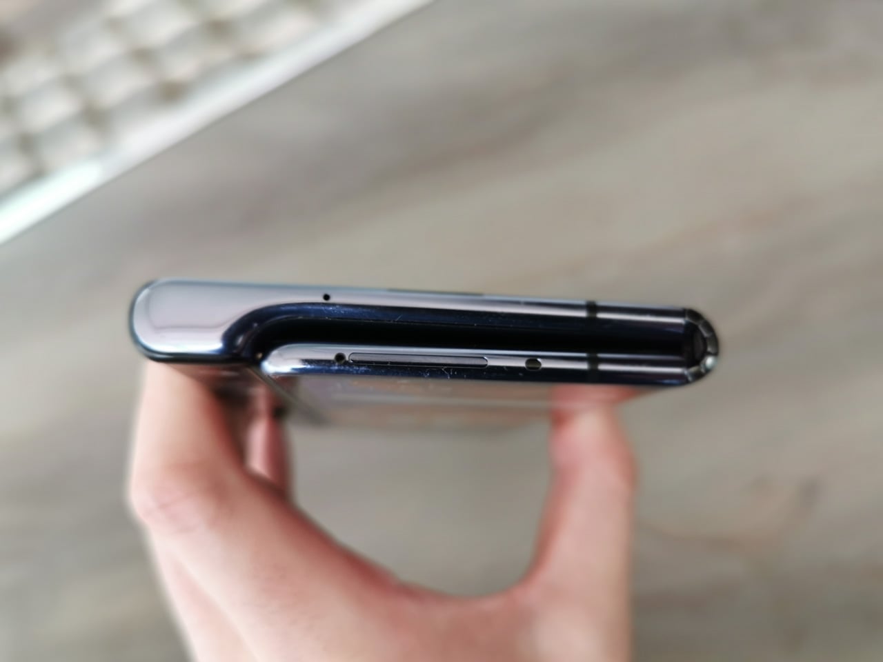 Ohebný chytrý telefon Huawei Mate X 5G