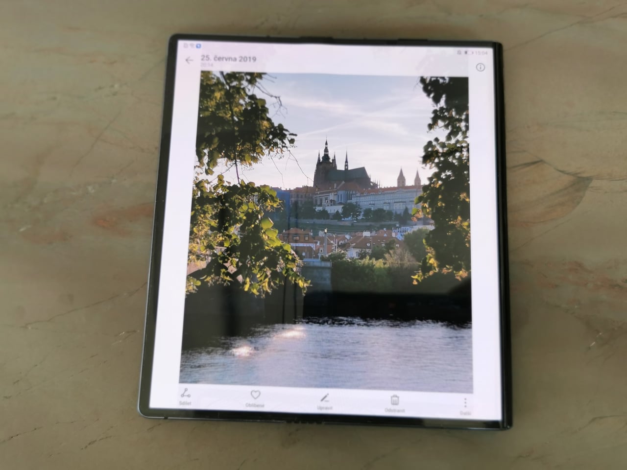 Ohebný chytrý telefon Huawei Mate X 5G