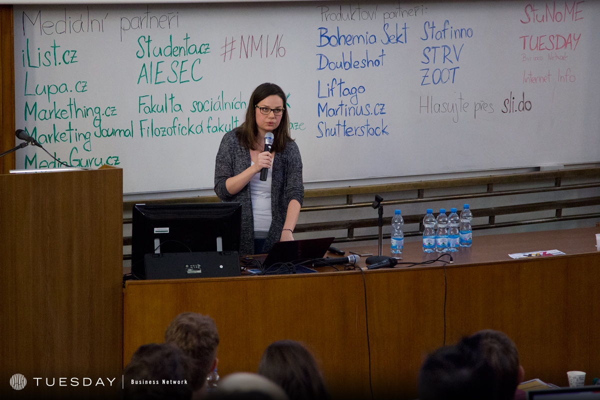 YouTubeři v číslech. Co je to vlastně "normální" počet zhlédnutí? Do hlubin YouTube se ponořila datová analytička Socialbakers Lenka Krsová.