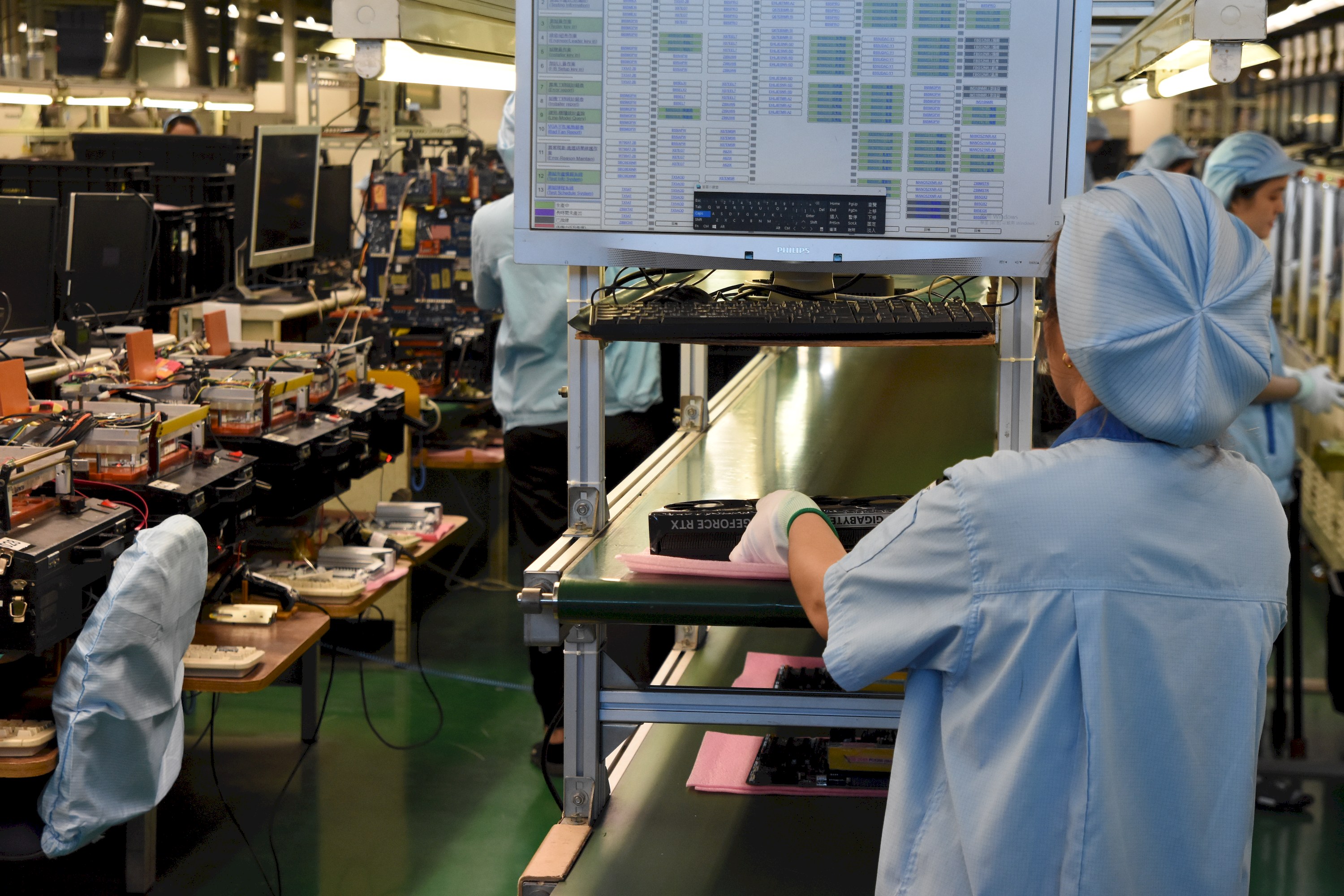 Exkurze v továrně Gigabyte na základní desky a grafické karty